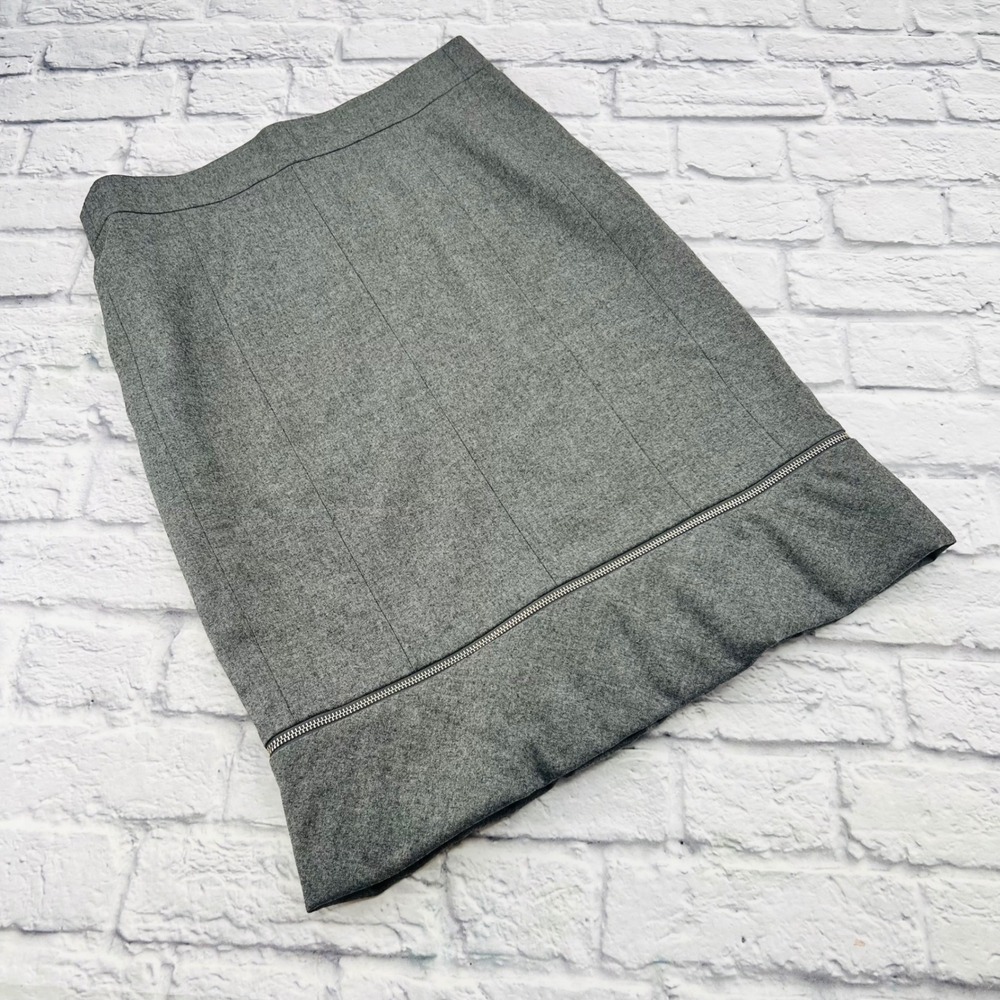 Akris Punto Gray Midi Pencil Skirt with Hem Band